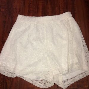 White cloth summer short